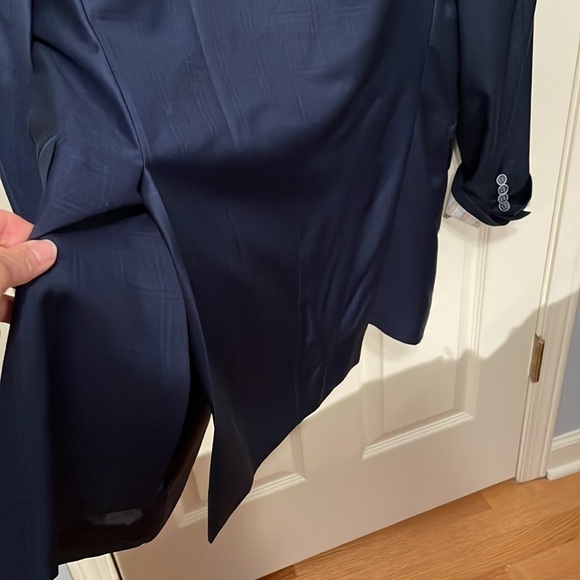 G Manzoni Navy Light Weight Wool Blazer - Picture 12 of 12